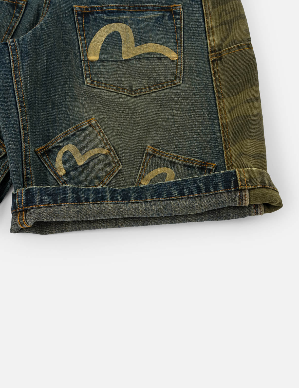 Layered Waistband Ishigaki Camouflage Denim Shorts