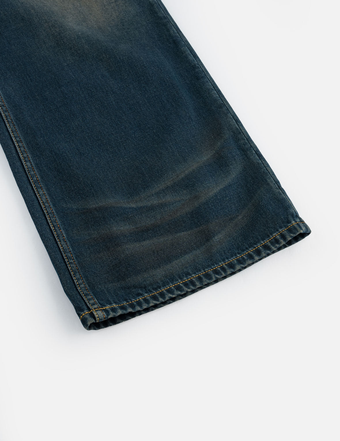 Sakura Brocade Flapped Pockets Straight Fit Jeans