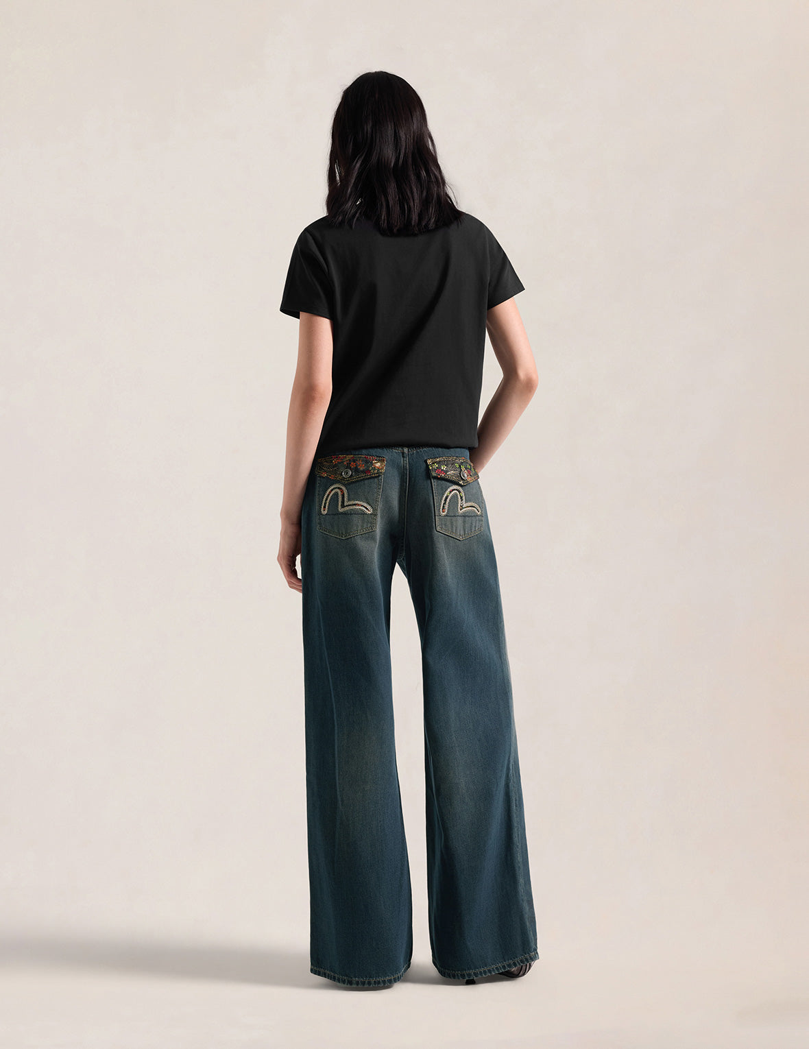 Sakura Brocade Flapped Pockets Straight Fit Jeans