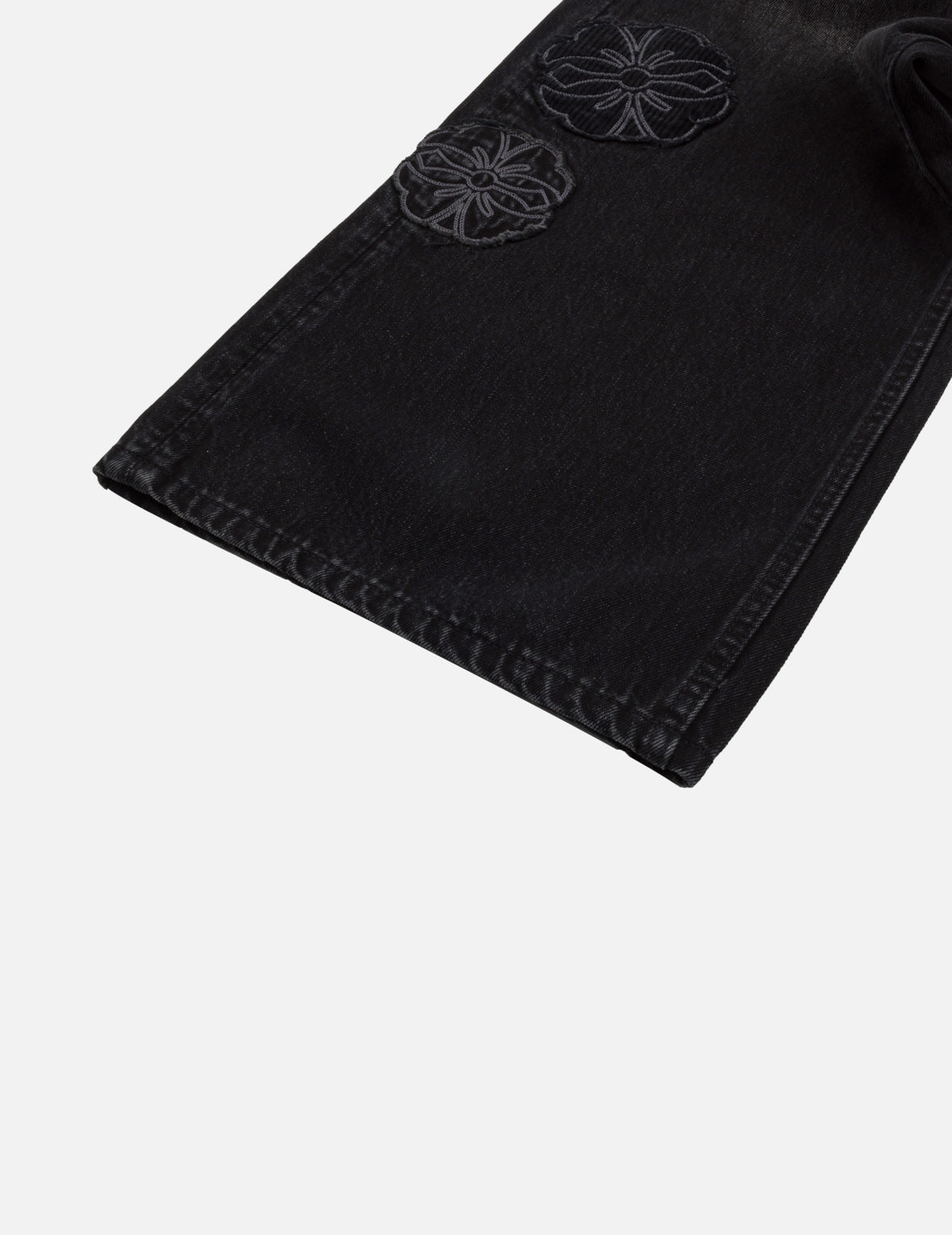 Kamon Appliqué Embroidered Straight Fit Jeans