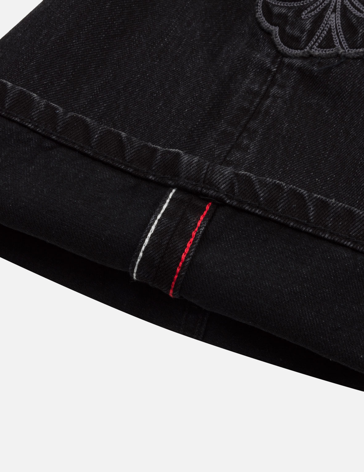 Kamon Appliqué Embroidered Straight Fit Jeans