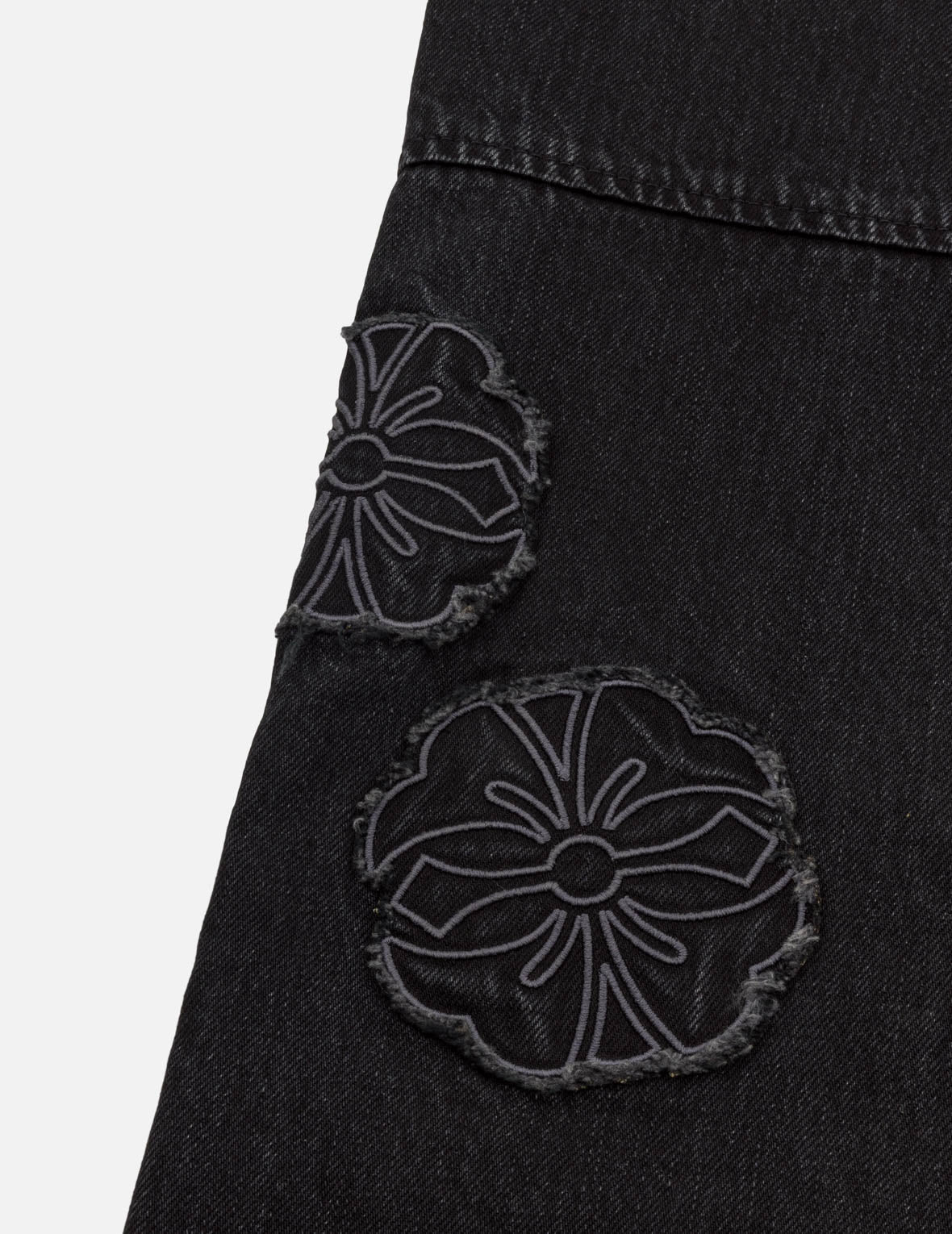 Kamon Appliqué Embroidered Straight Fit Jeans