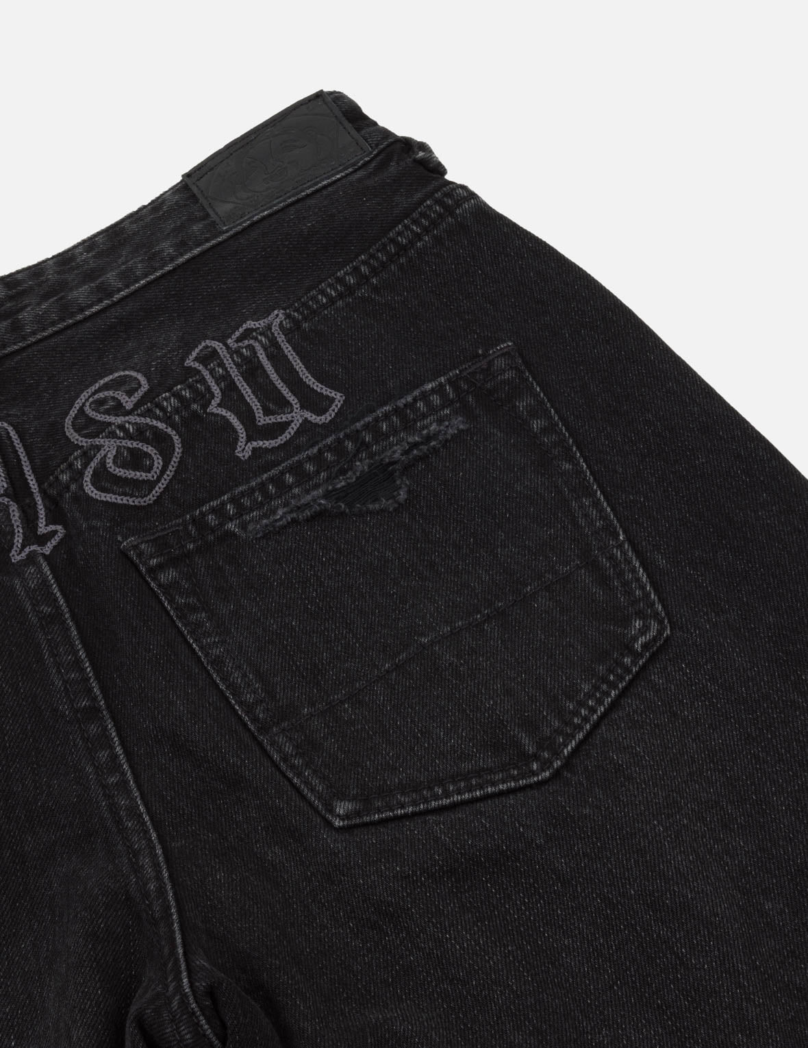 Kamon Appliqué Embroidered Straight Fit Jeans