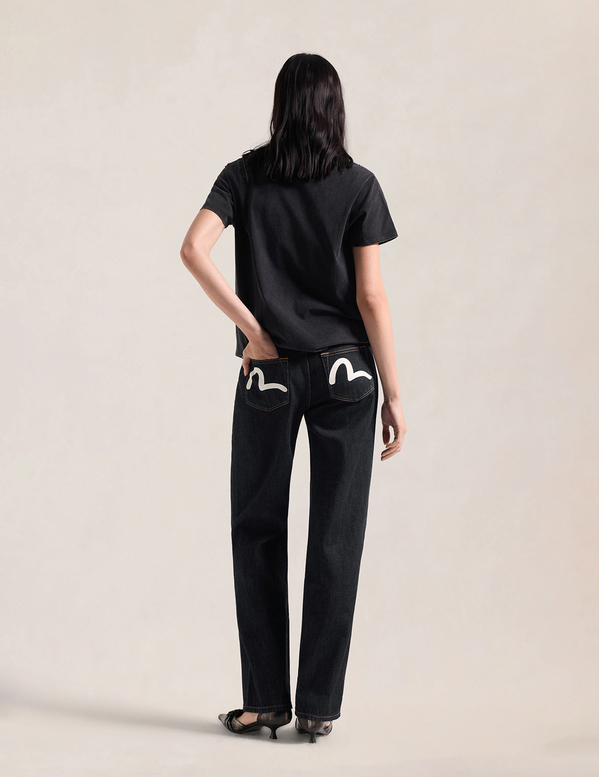 White Seagull Classic Relaxed Fit Jeans