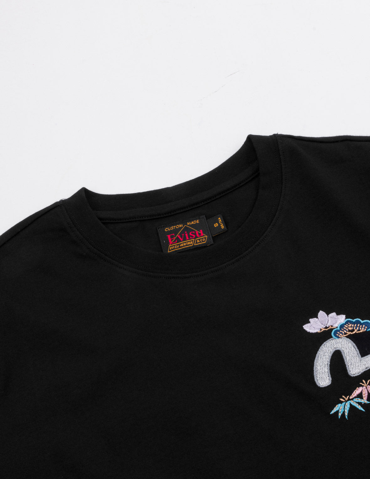 Japanese Sensu Seagull Embroidered T-Shirt