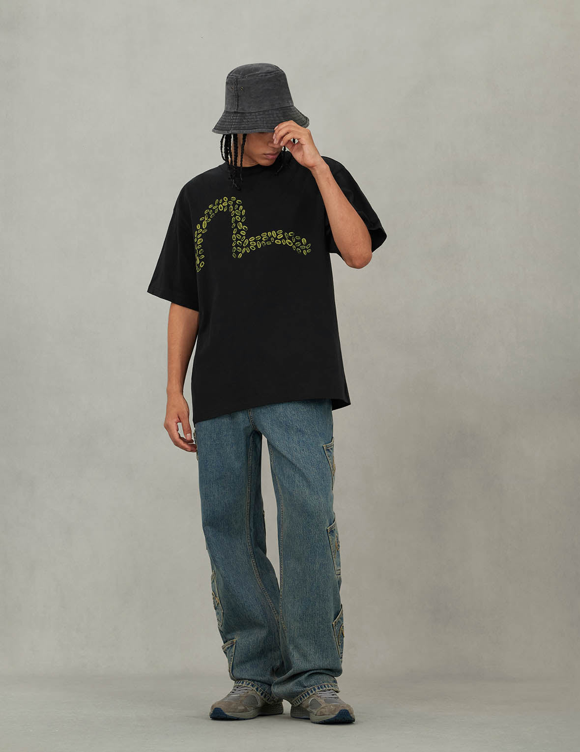 EVISU X F-LAGSTUF-F 春季畫作和金幣海鷗印花常規版型T恤 - 黑色