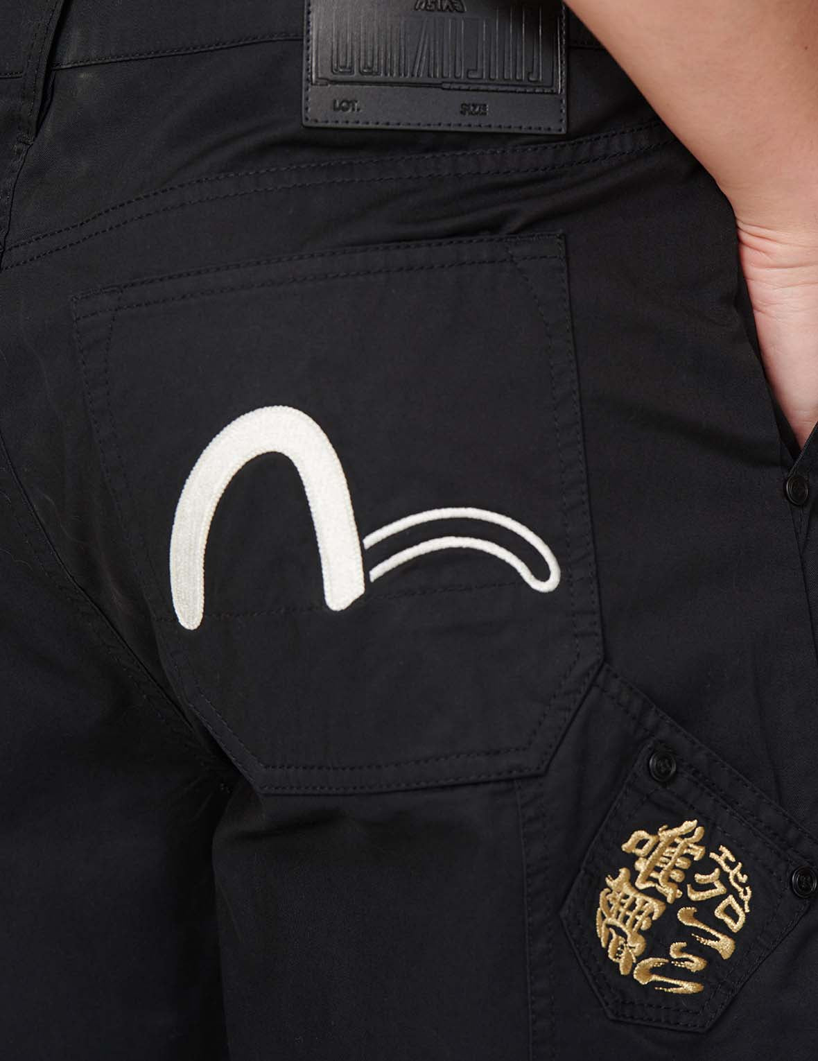 Brush Effect Logo Embroidered Worker Shorts