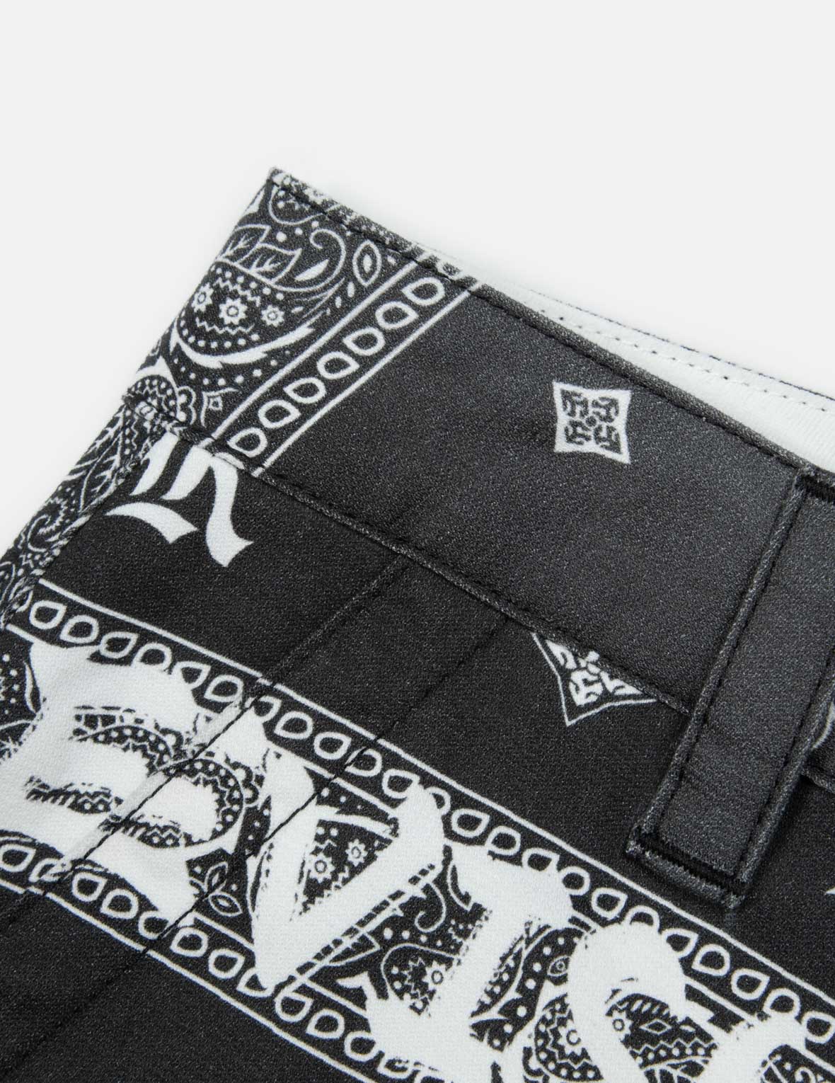 Gradient Allover Paisley Printed Taper Shorts
