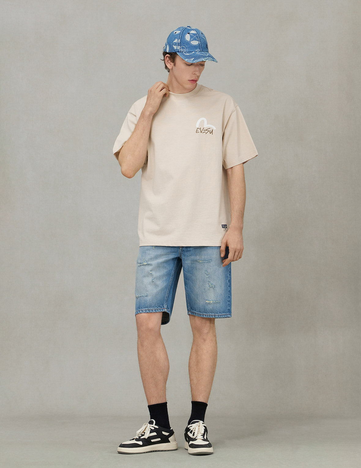 Playful Seagull and The Great Wave Print Regular Fit Denim Shorts