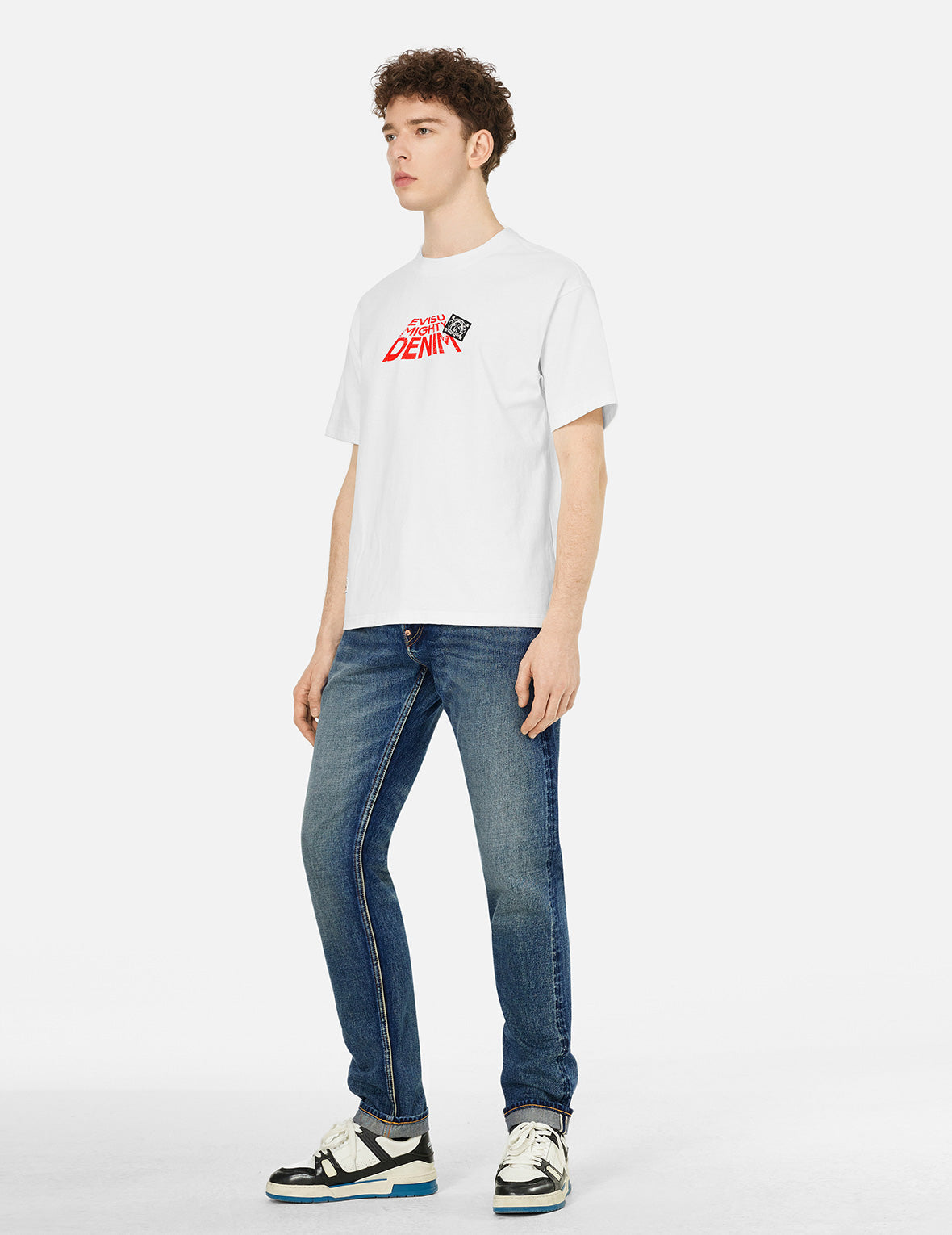Seagull Embroidery and "EVISU SINCE 1991" Print Patch Carrot Fit Jeans #2017