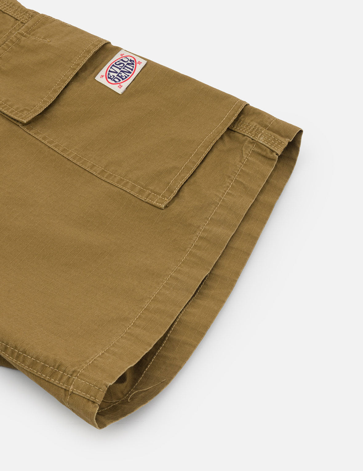 Kamon and "91" Appliqué Embroidery Regular Fit Cargo Shorts