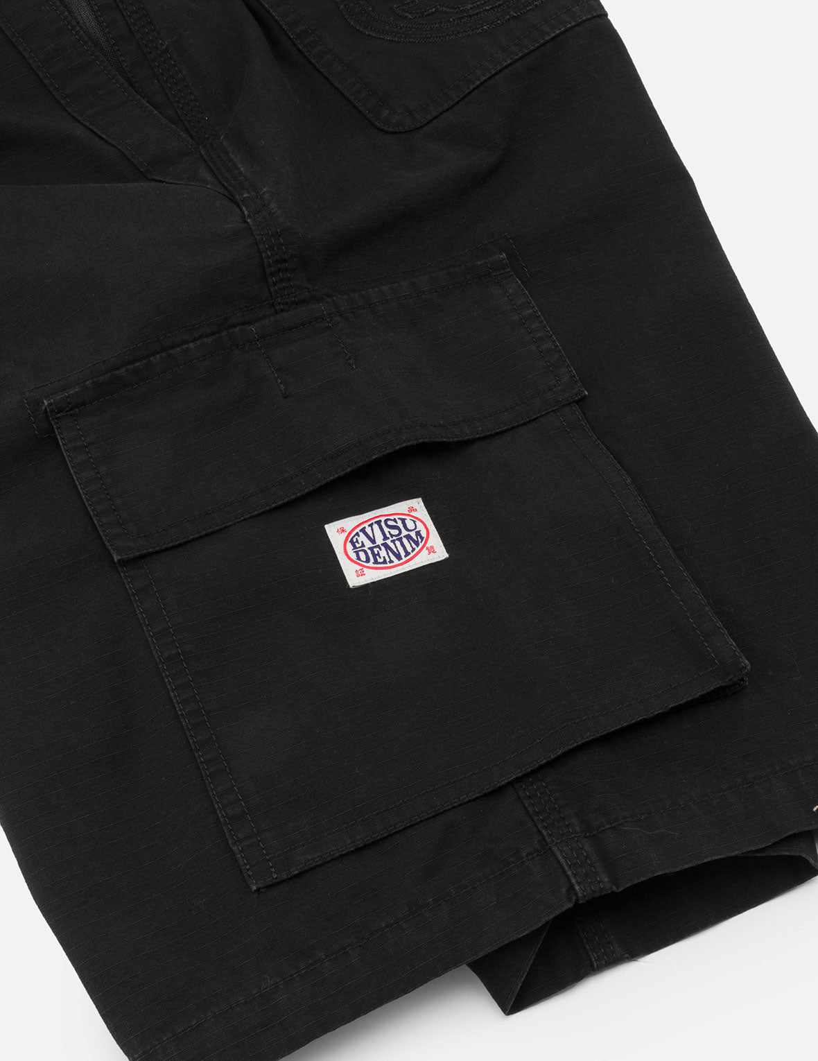 Kamon and "91" Appliqué Embroidery Regular Fit Cargo Shorts