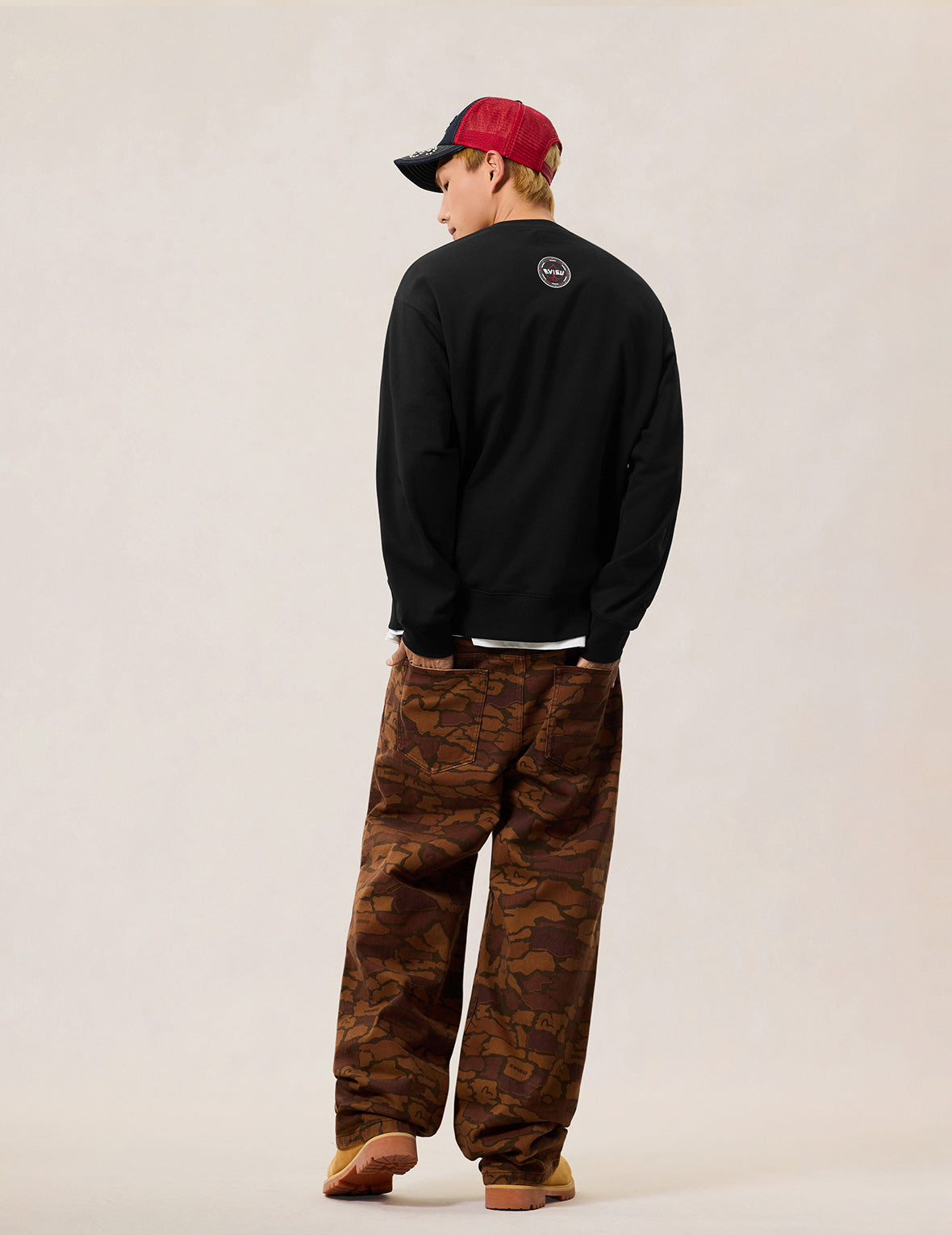 Poker Lucky Dice Embroidery Sweatshirt - Black