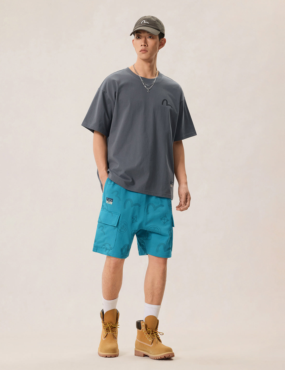 Godhead and Kite Daruma Kerchief Print T-shirt