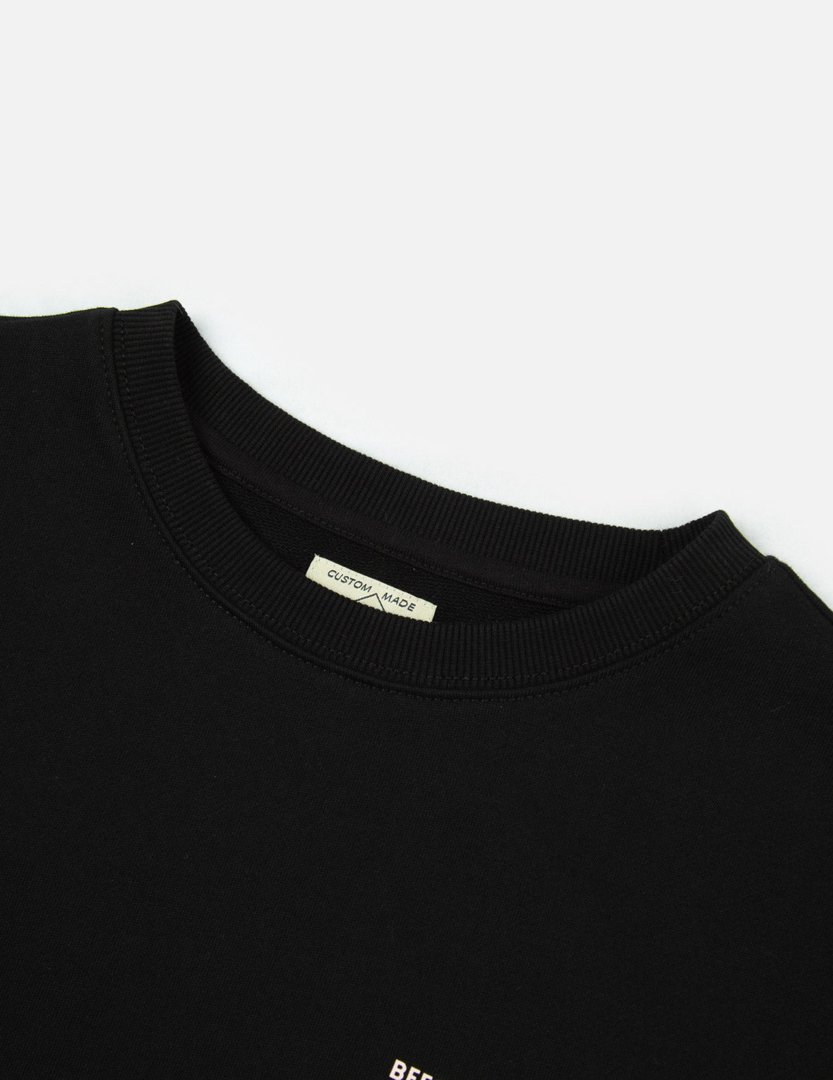Kamon and Logo Print Drop-shoulder Cropped Sweatshirt