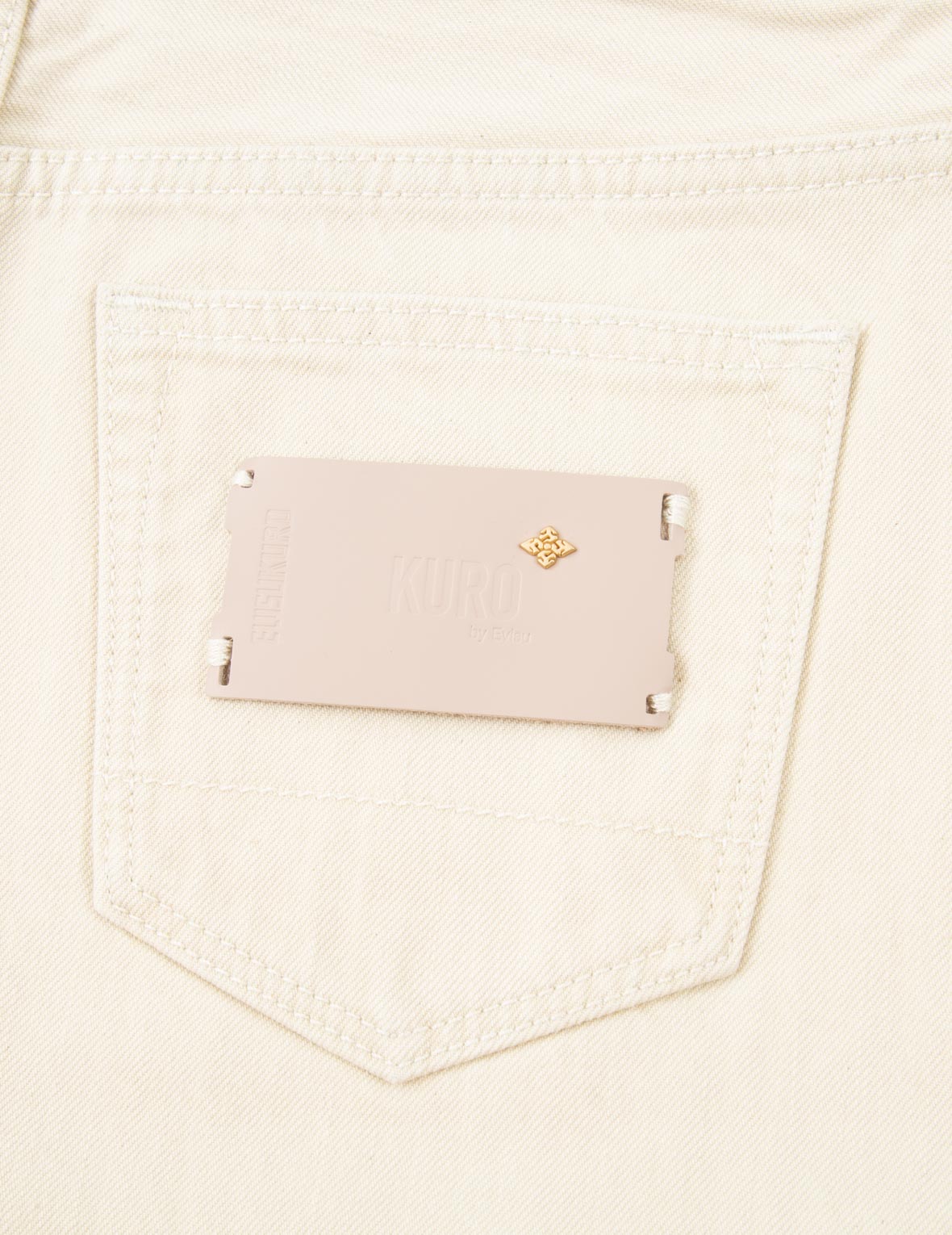 Logo凸印九分牛仔褲