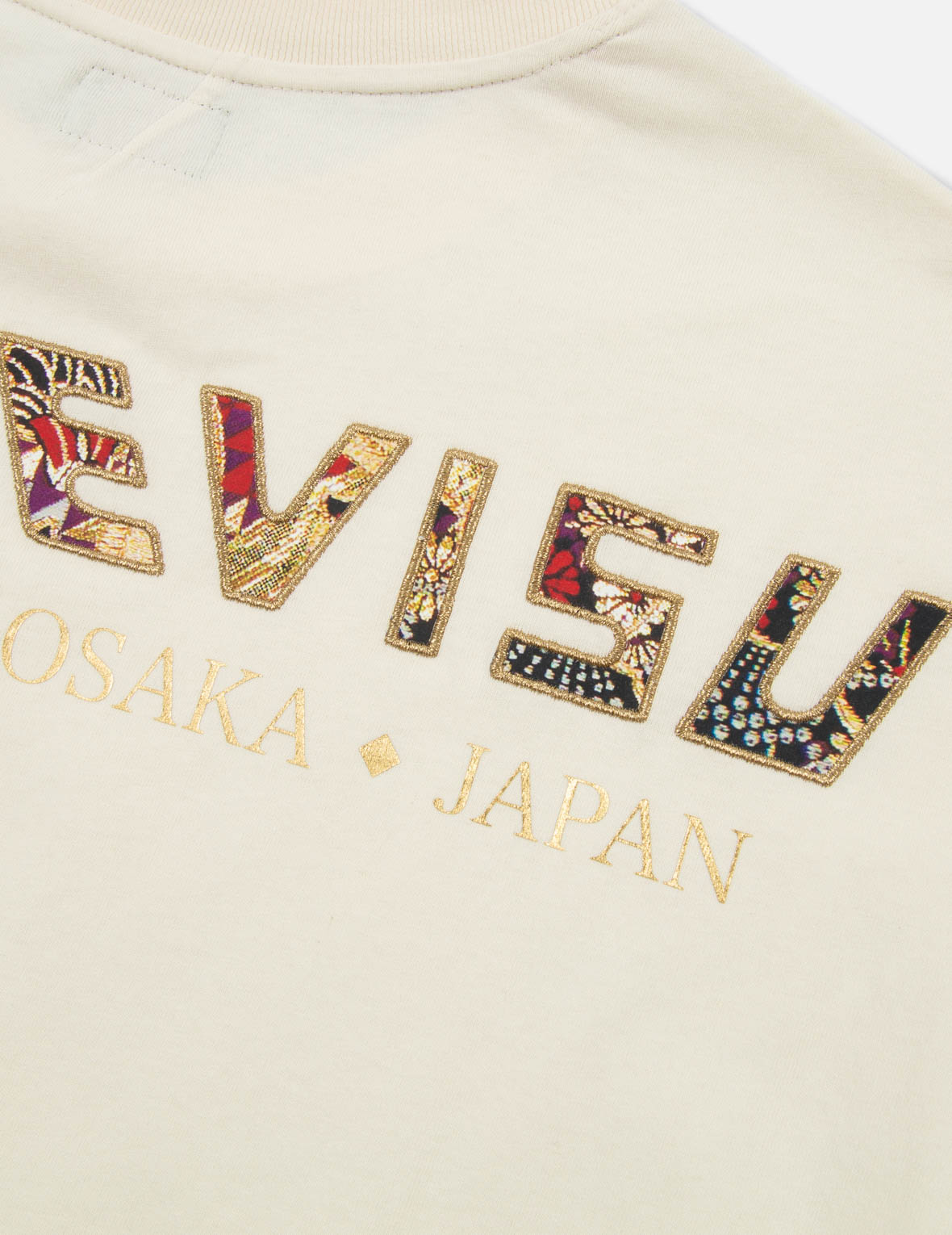 Multi-Pocket Foil-Print T-Shirt