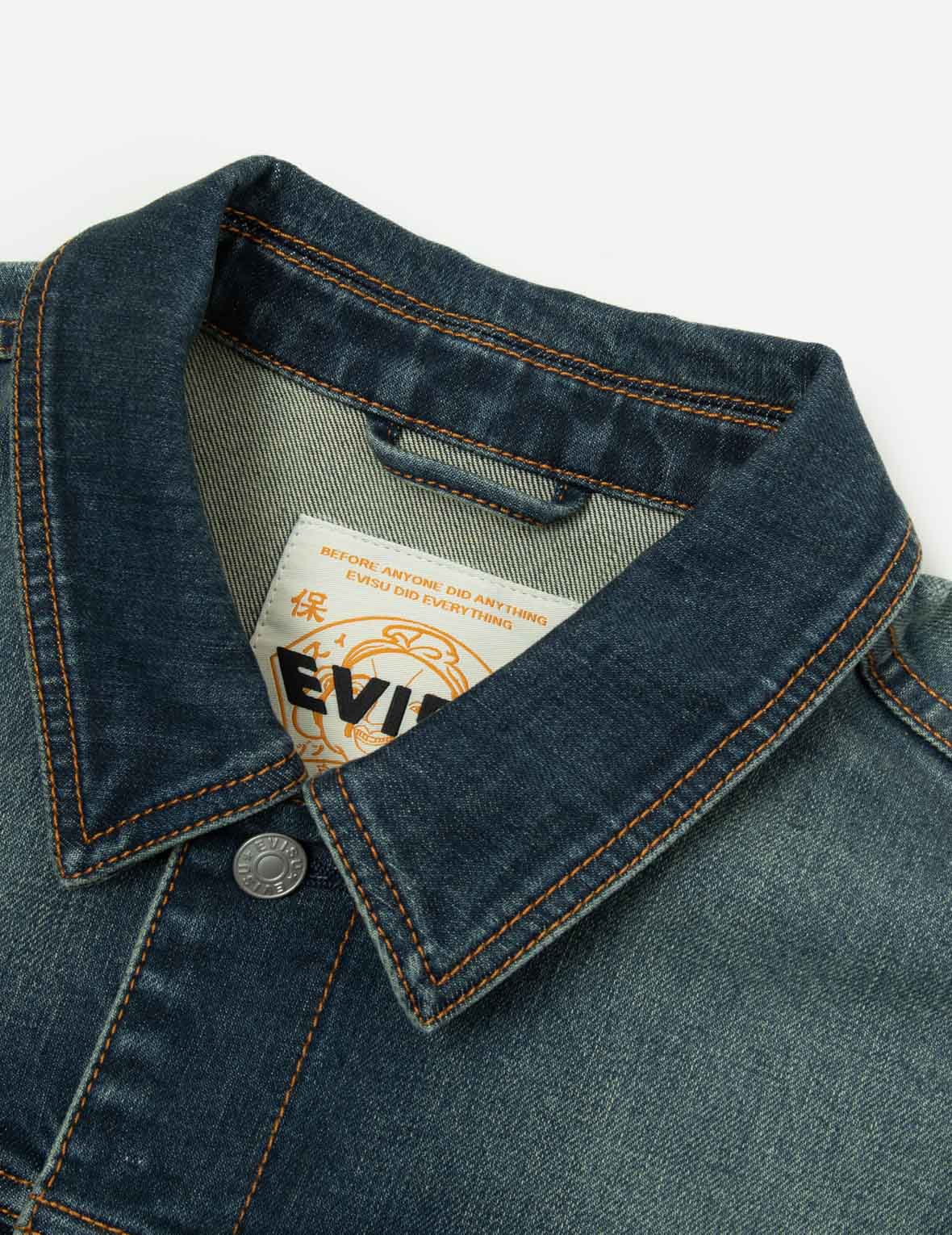 商標和佛頭老虎機刺繡寬版休閒牛仔外套