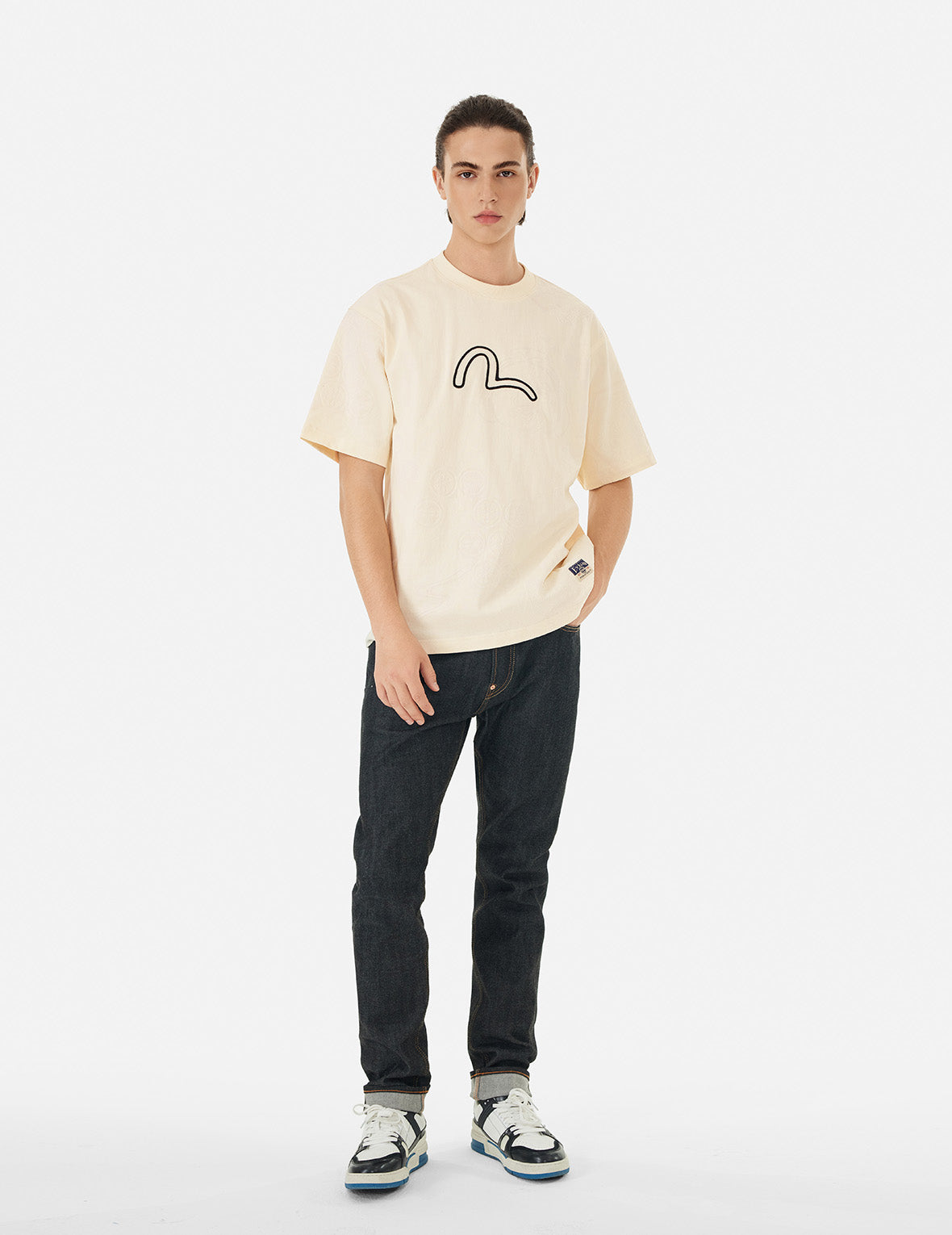 Seagull Embroidery and Allover Flocking Patterns Relax Fit T-shirt