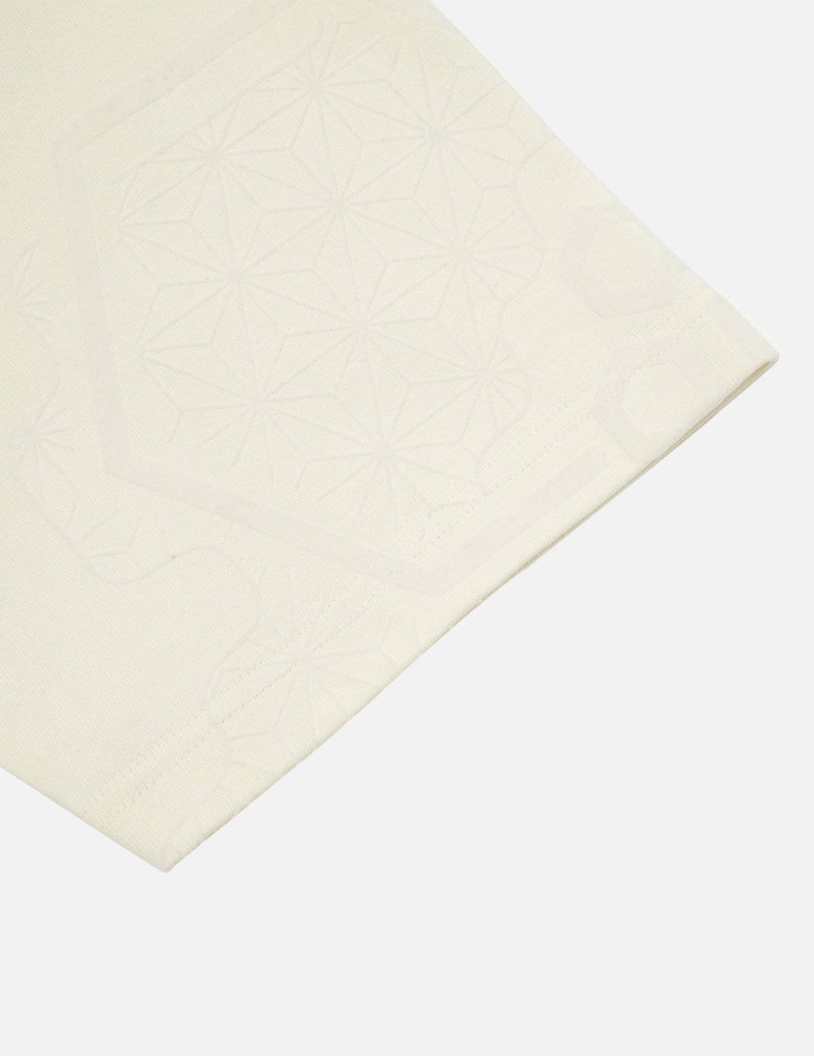 Seagull Embroidery and Allover Flocking Patterns Relax Fit T-shirt