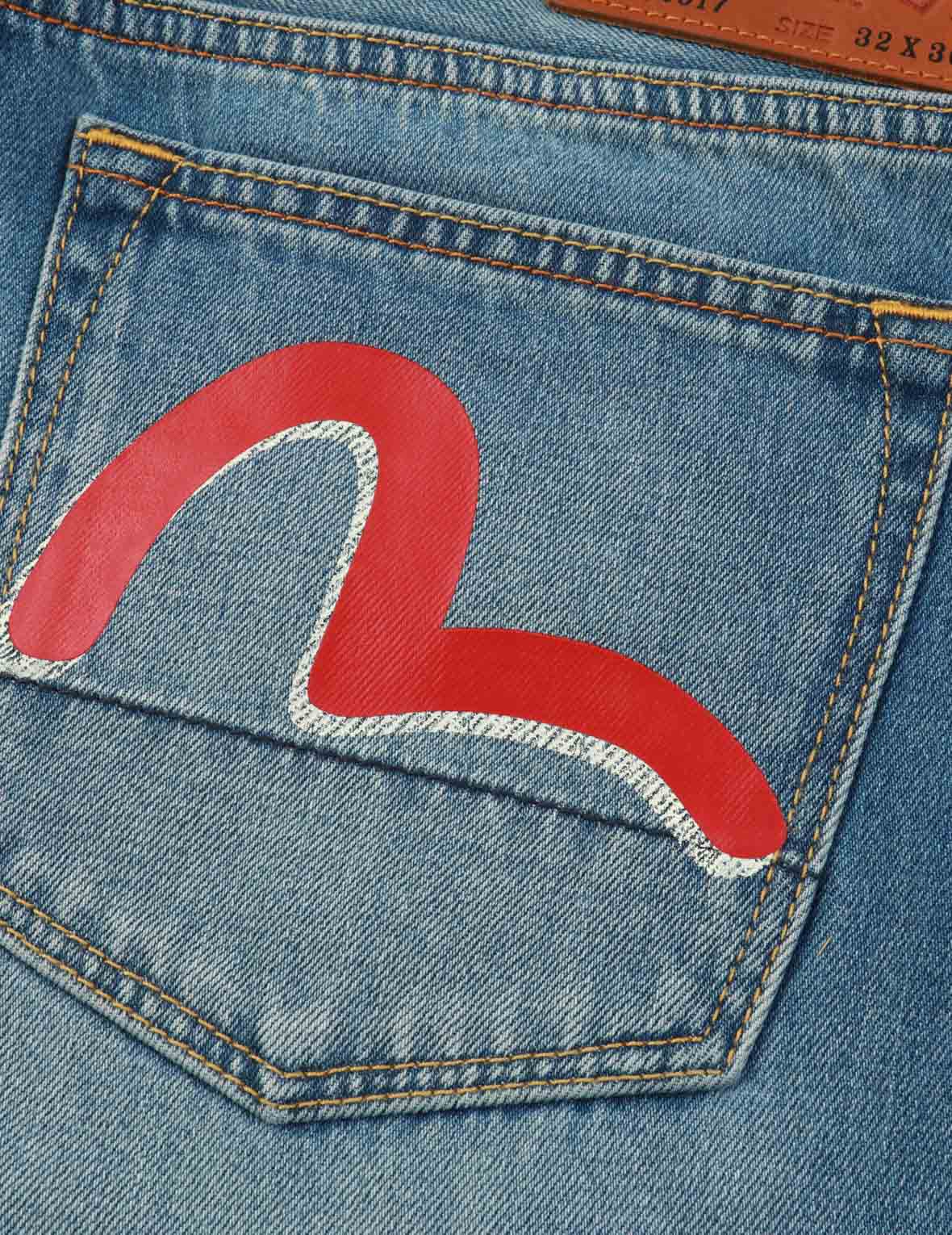 Graffiti Daruma Print Carrot-Fit Jeans #2017
