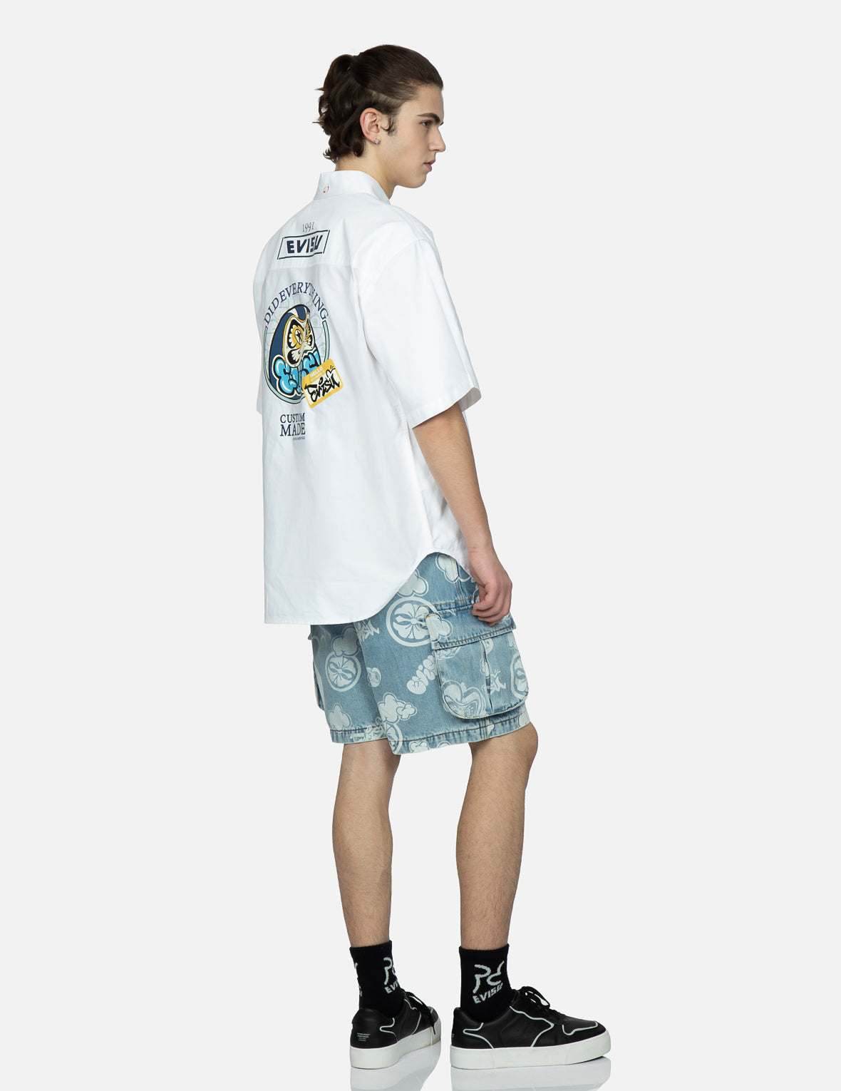 Graffiti Daruma with Logo Sticker Print Oxford Shirt