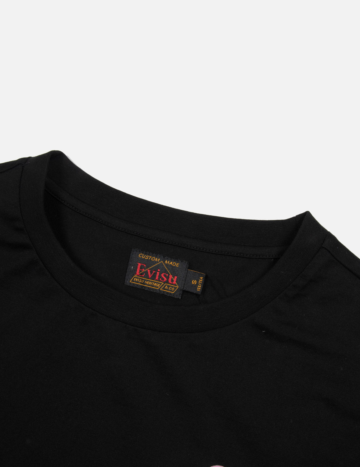 Cherry Blossom and Festival-Themed Daruma Cropped T-shirt